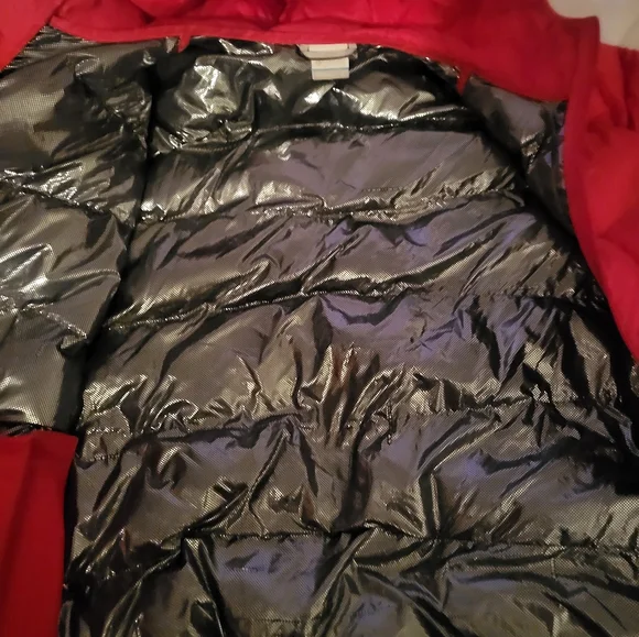 Red winter jacket - Picture 3 of 5